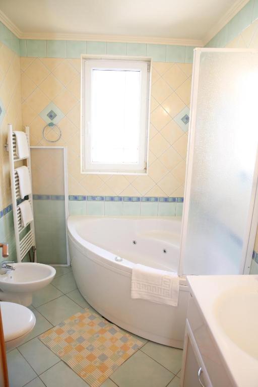 Hotel Vila Nara Vodice Esterno foto