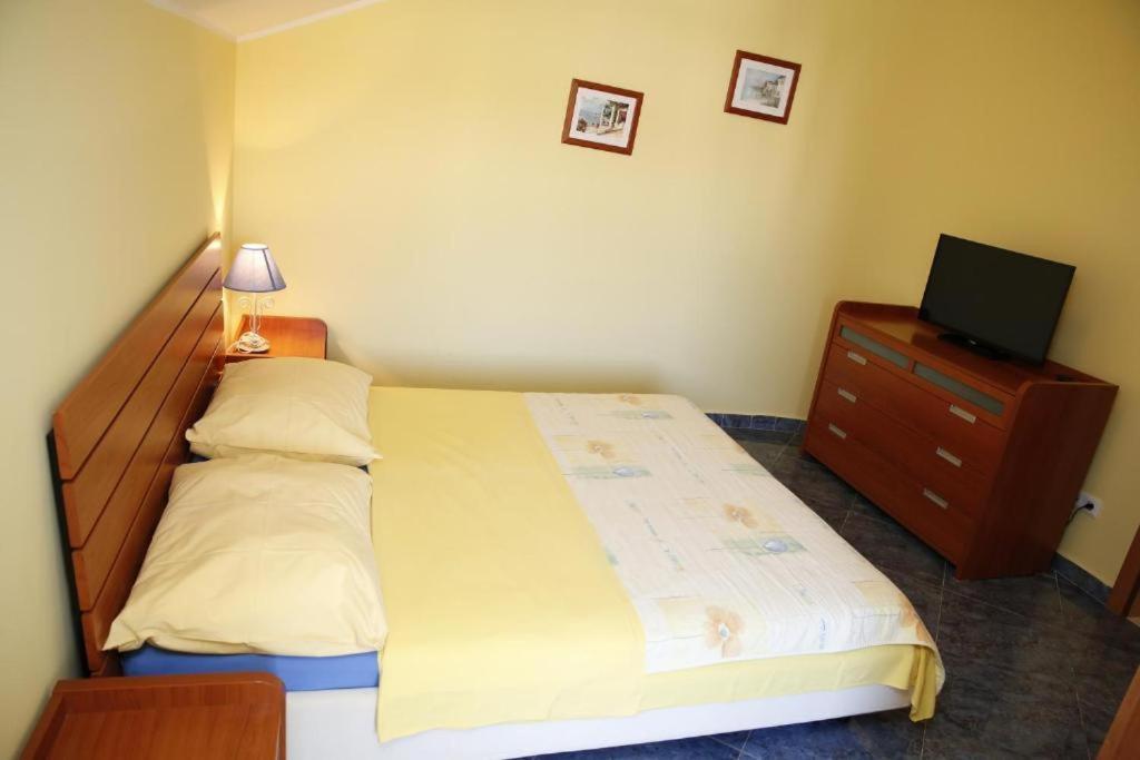 Hotel Vila Nara Vodice Esterno foto