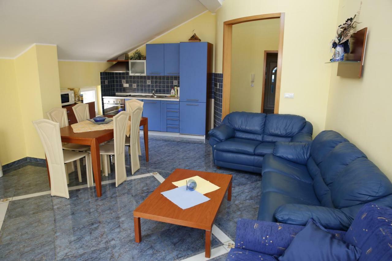 Hotel Vila Nara Vodice Esterno foto